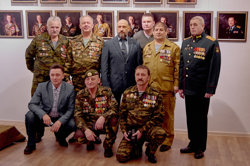 Фотовыставка «Горячий песок», посвящённая Дню защитника Отечества (12+)